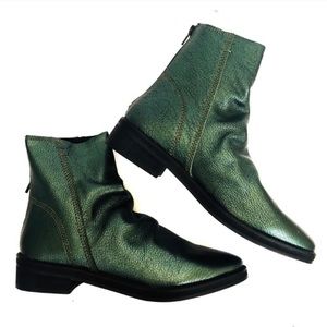 SOLD❌Free People green metallic Amarone boots